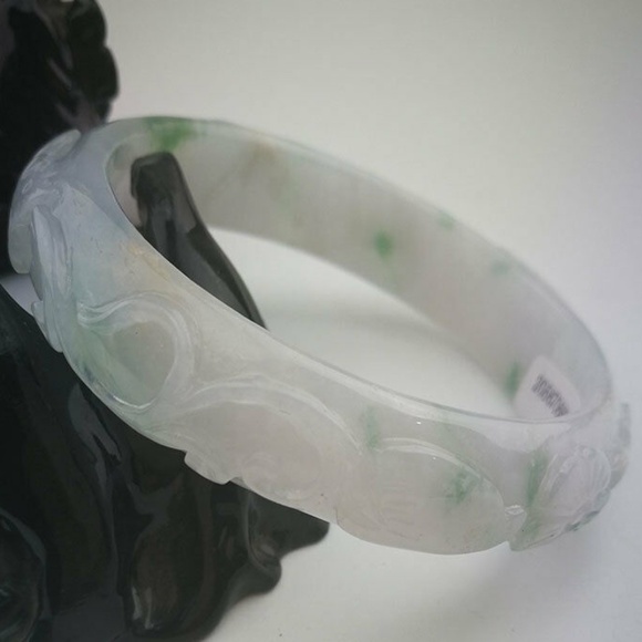 Handmade Jewelry - NATURAL CARVING GRADE A GREEN JADE JADEITE BRACELET BANGLE 57MM
